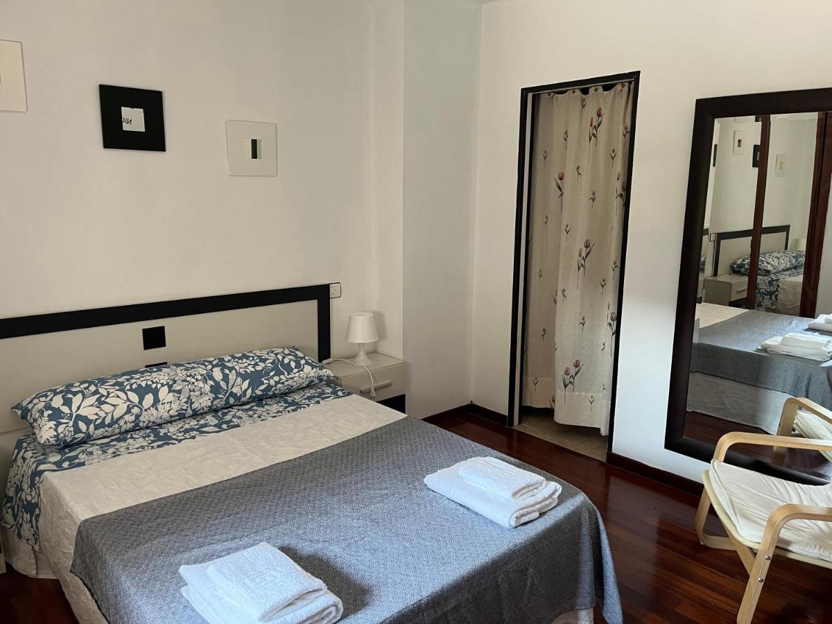 Apartamento Herreria Caldas De Reis Bagian luar foto