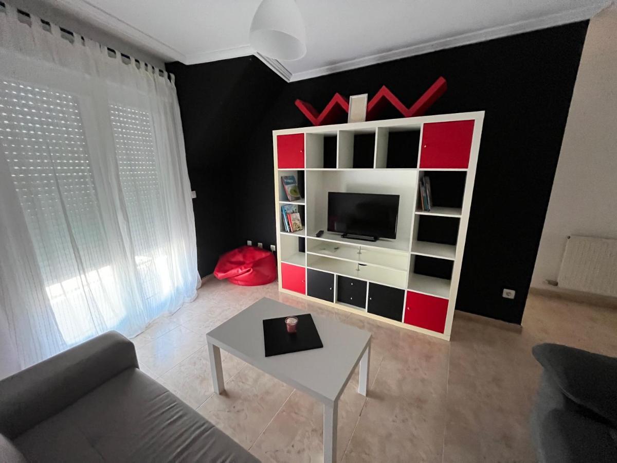 Apartamento Herreria Caldas De Reis Bagian luar foto